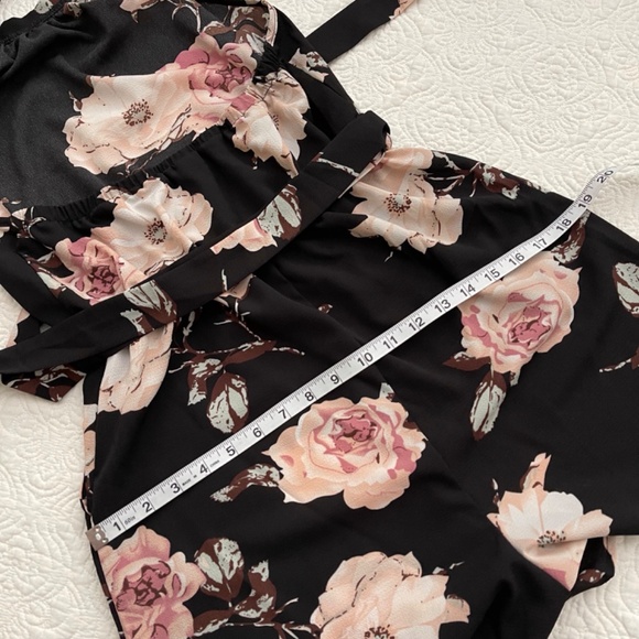 SHEIN Women’s Romper with Halter Top Floral Print Size Small - Picture 10 of 16